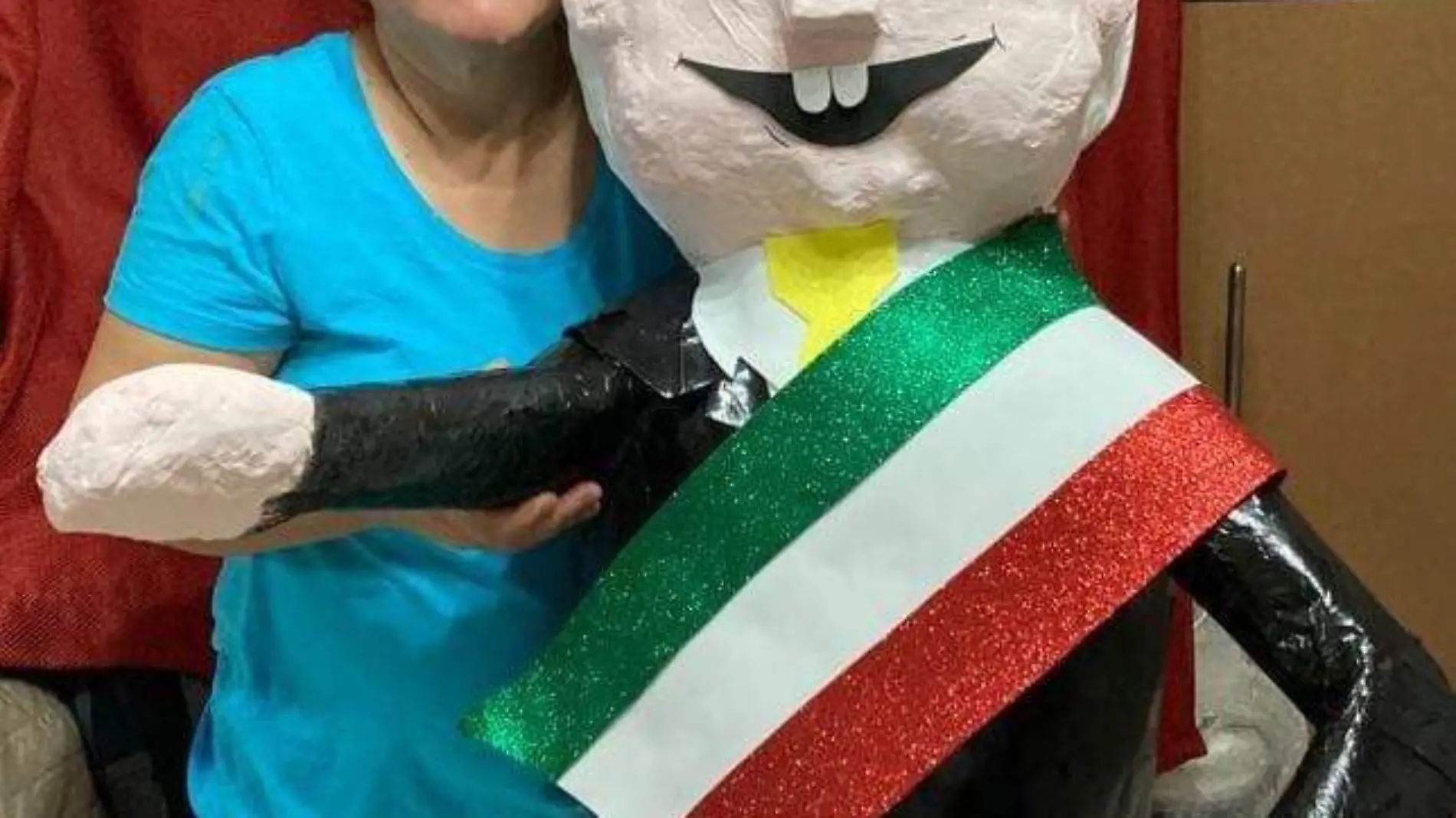 Así es como las piñatas continúan siendo un arte y una colorida tradición para quienes las fabrican siendo la temporada navideña en la que más se solicitan